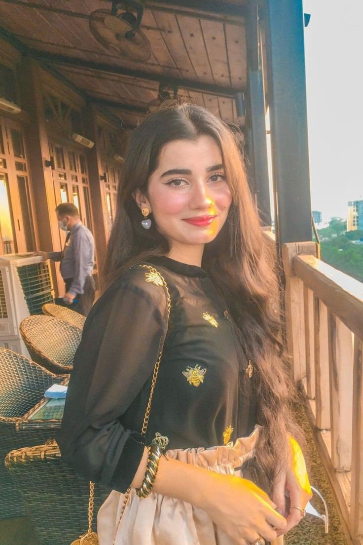 Cute-Expressions-Girl-Photo Cute-Expressions-Girl-Photo