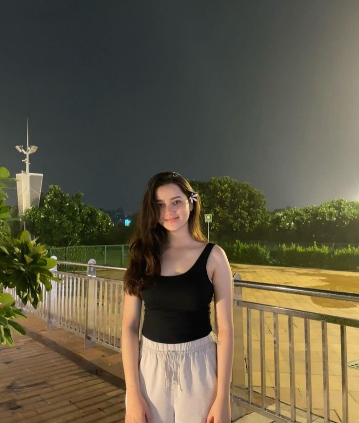 Cute-Friend-Girl-Pic Cute-Friend-Girl-Pic