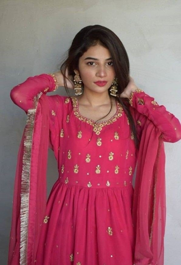 Glamorous-Girl-DP Glamorous-Girl-DP