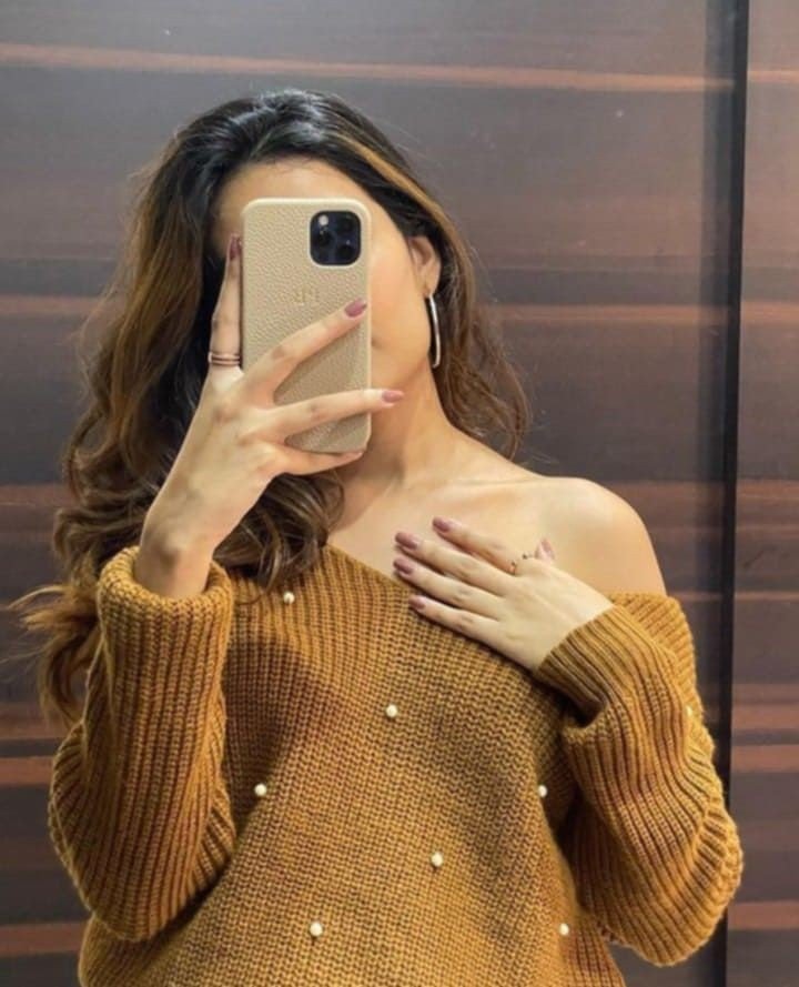Social-Media-Girl-DP Social-Media-Girl-DP