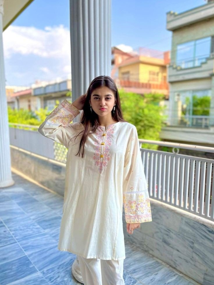 Trendy-Girl-DP Trendy-Girl-DP