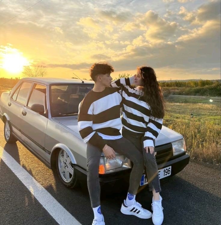 couple-dp-for-instagram-bike couple-dp-for-instagram-bike