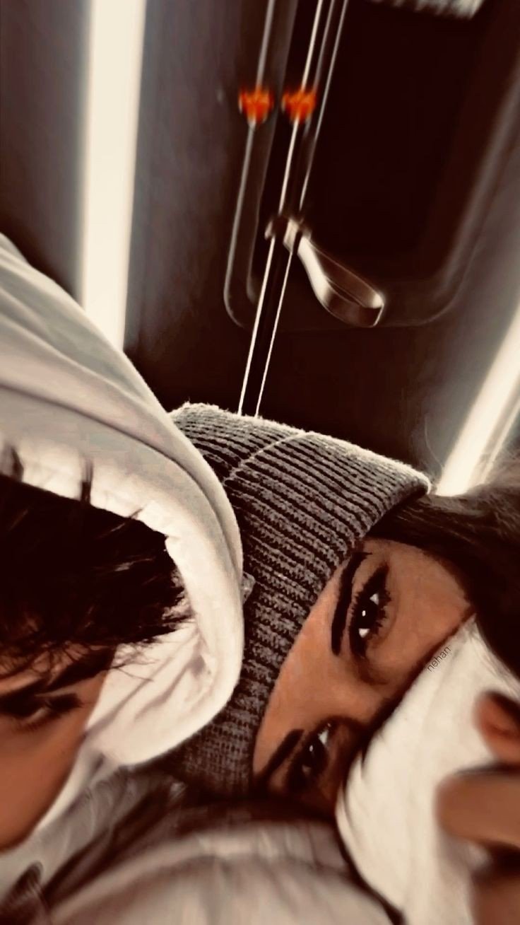 cute-couple-dp-cartoon-boy-and-girl-for-instagram cute-couple-dp-cartoon-boy-and-girl-for-instagram