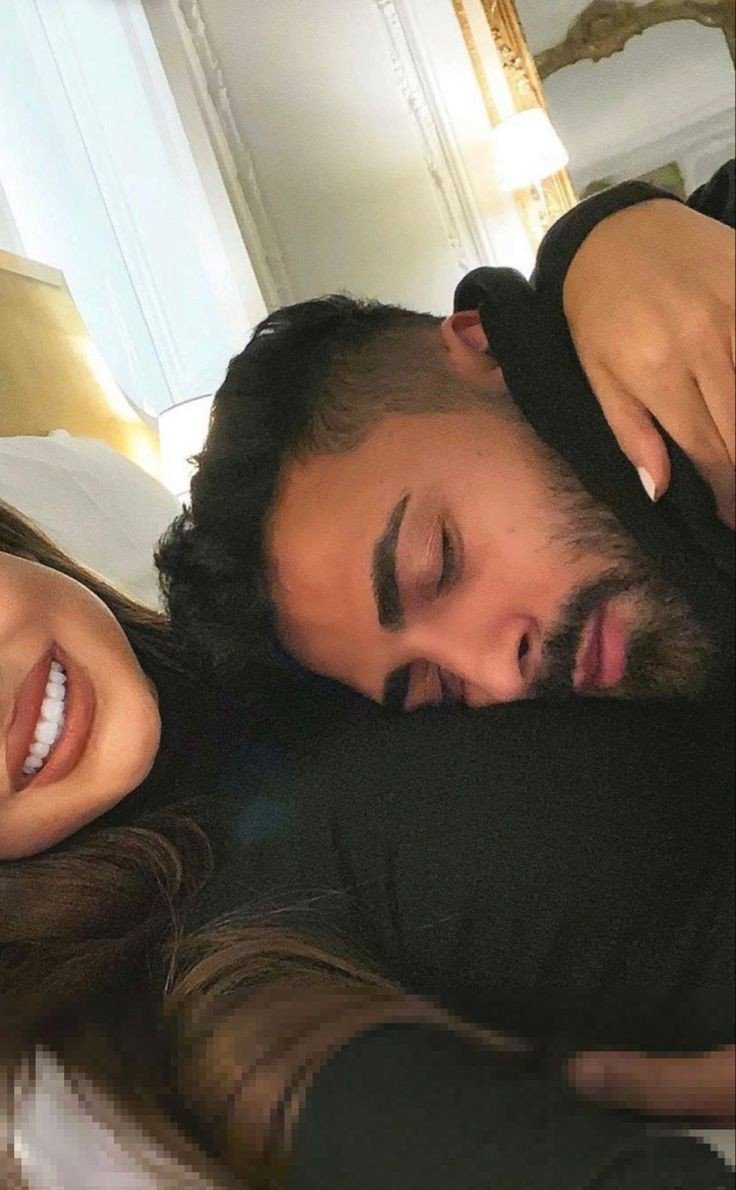 cute-couple-dp-for-instagram-half-half cute-couple-dp-for-instagram-half-half