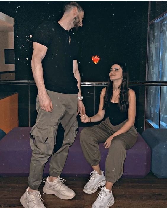 stylish-couple-dp-for-whatsapp stylish-couple-dp-for-whatsapp