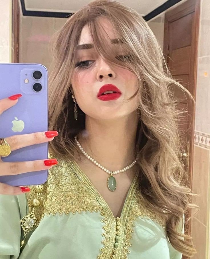 girl-photo-dp-instagram-attitude-cartoon girl-photo-dp-instagram-attitude-cartoon