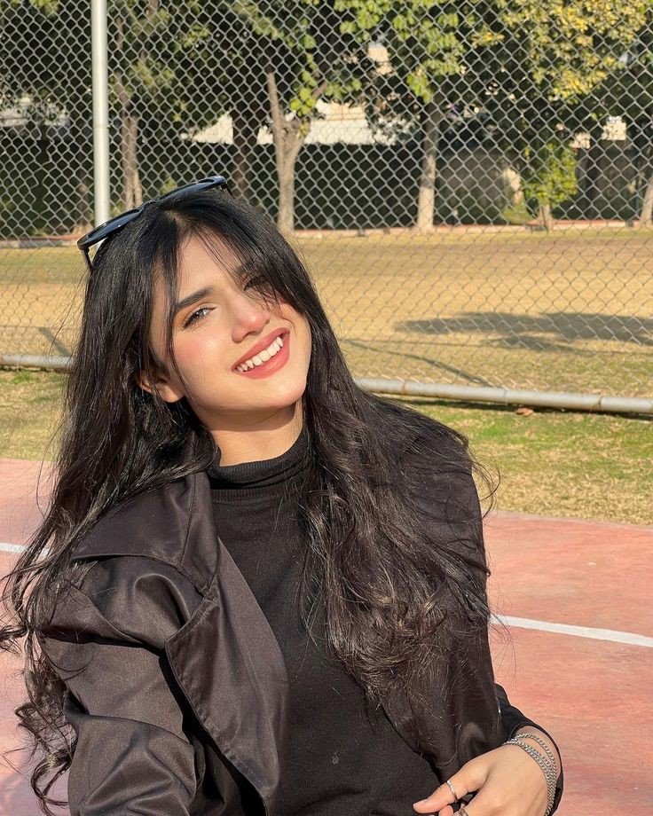 girl-photo-dp-instagram-black-attitude girl-photo-dp-instagram-black-attitude